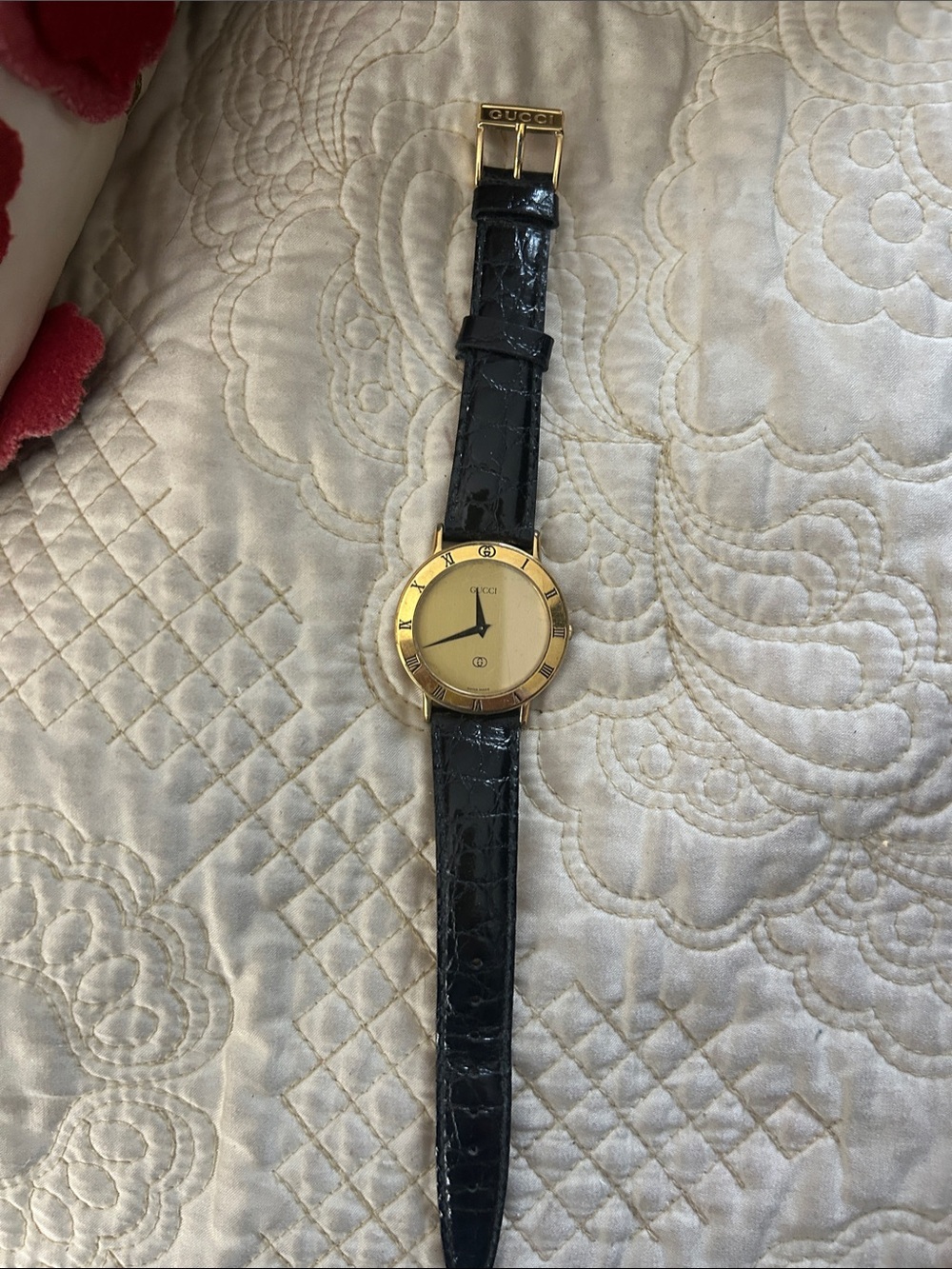 Gucci Gold-Tone Round Dial with Black Leather Croc Strap Men’s Watch